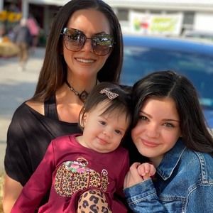 Meet your Posher, Christine